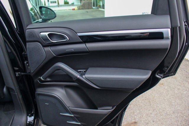 2017 Porsche Cayenne S E-Hybrid Platinum Edition