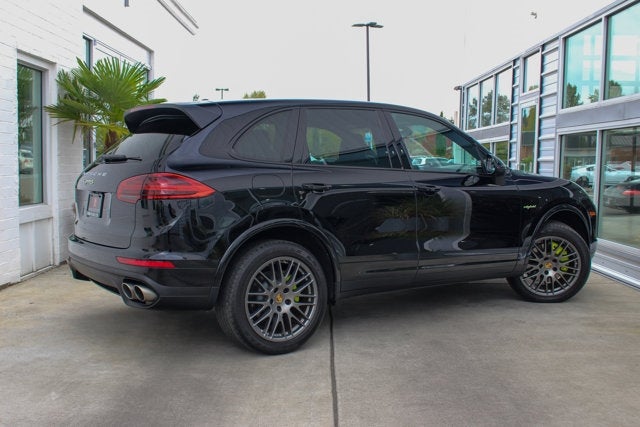 2017 Porsche Cayenne S E-Hybrid Platinum Edition