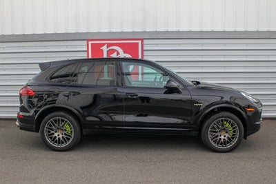 2017 Porsche Cayenne S E-Hybrid Platinum Edition