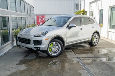 2016 Porsche Cayenne S E-Hybrid