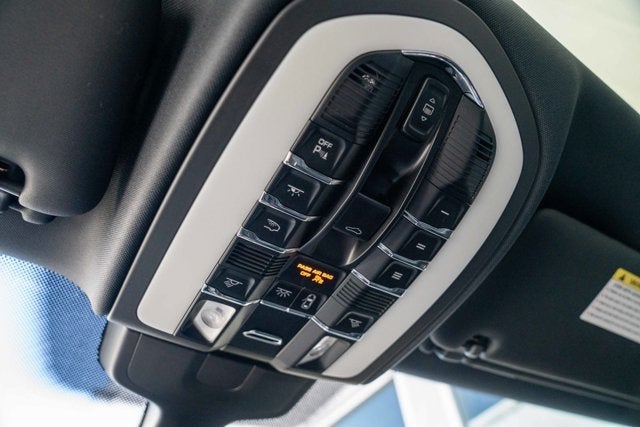 2016 Porsche Cayenne S E-Hybrid