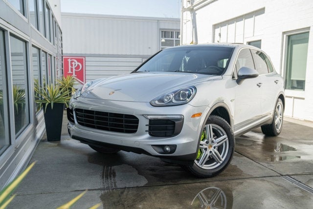 2016 Porsche Cayenne S E-Hybrid