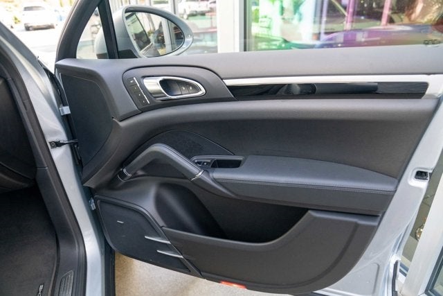 2016 Porsche Cayenne S E-Hybrid