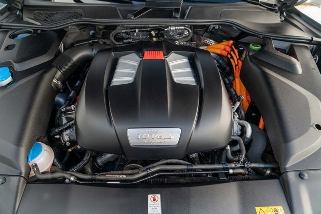 2016 Porsche Cayenne S E-Hybrid