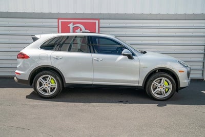 2016 Porsche Cayenne S E-Hybrid