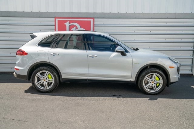 2016 Porsche Cayenne S E-Hybrid