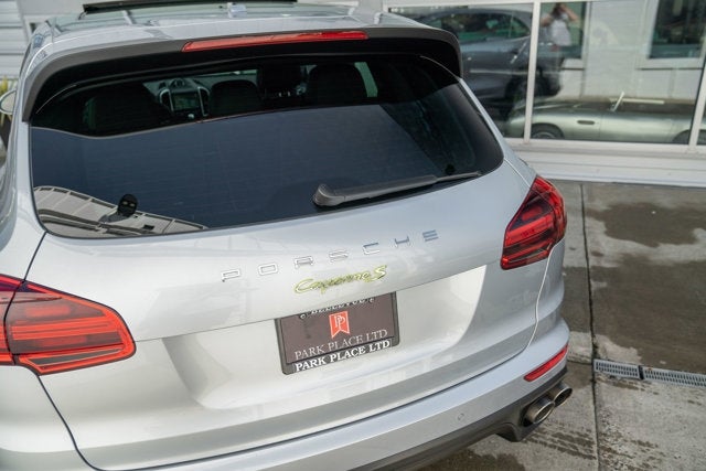 2016 Porsche Cayenne S E-Hybrid