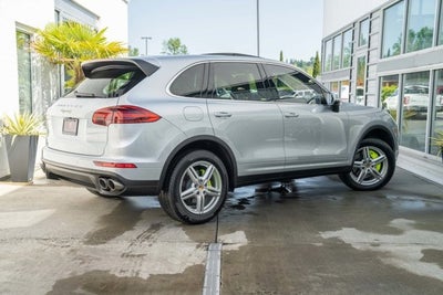 2016 Porsche Cayenne S E-Hybrid