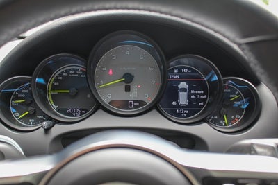 2017 Porsche Cayenne S E-Hybrid Platinum Edition