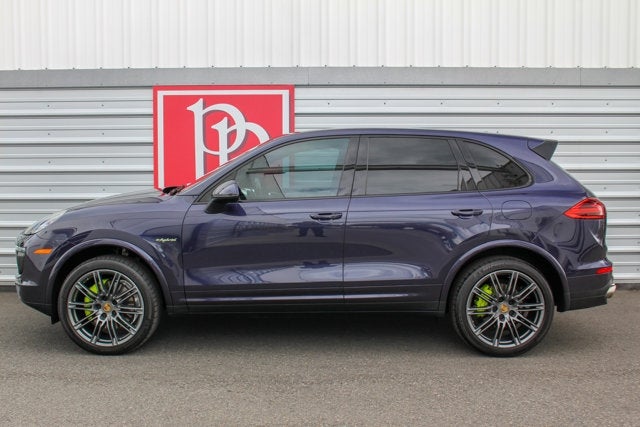 2017 Porsche Cayenne S E-Hybrid Platinum Edition