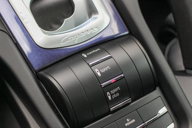 2017 Porsche Cayenne S E-Hybrid Platinum Edition