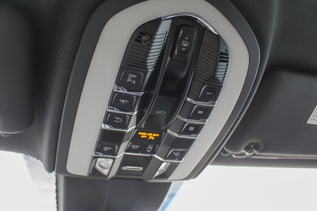 2017 Porsche Cayenne S E-Hybrid Platinum Edition