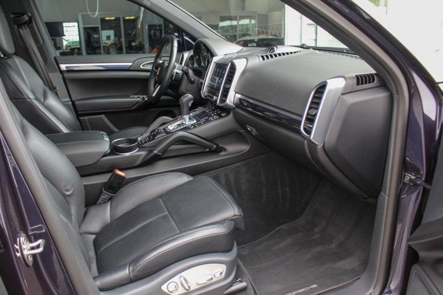 2017 Porsche Cayenne S E-Hybrid Platinum Edition