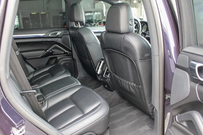 2017 Porsche Cayenne S E-Hybrid Platinum Edition