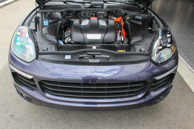 2017 Porsche Cayenne S E-Hybrid Platinum Edition