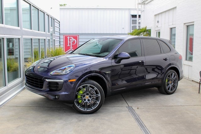 2017 Porsche Cayenne S E-Hybrid Platinum Edition