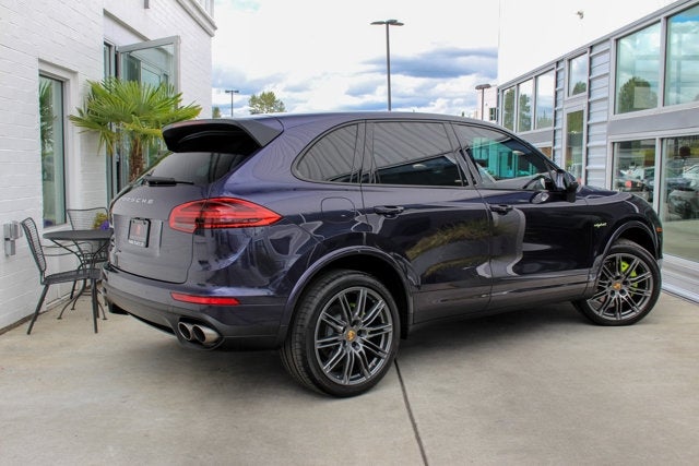 2017 Porsche Cayenne S E-Hybrid Platinum Edition