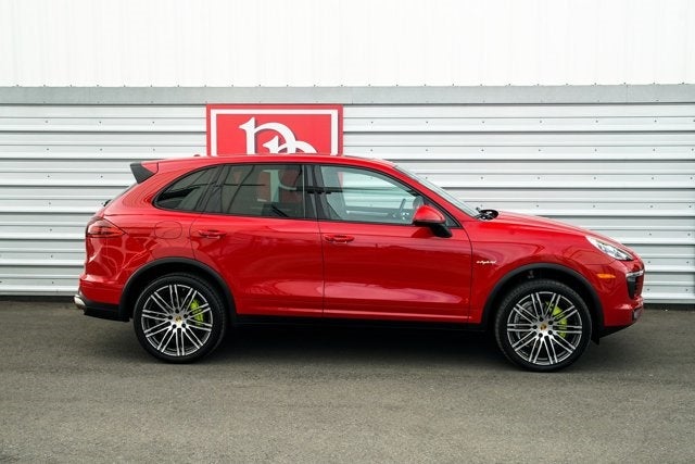 2016 Porsche Cayenne S E-Hybrid