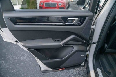 2021 Porsche Cayenne E-Hybrid