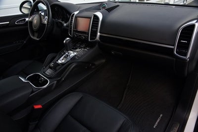 2014 Porsche Cayenne Diesel Platinum Edition