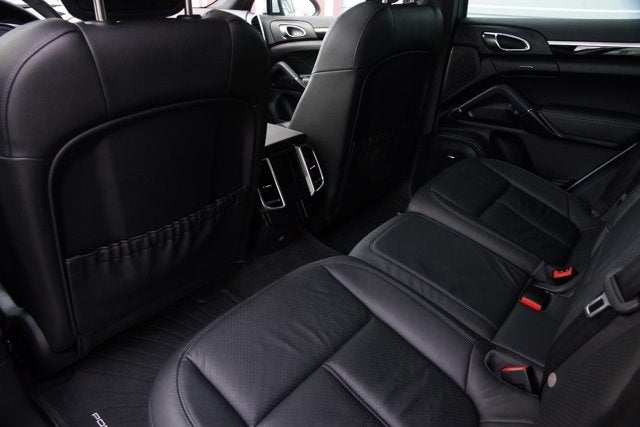 2014 Porsche Cayenne Diesel Platinum Edition