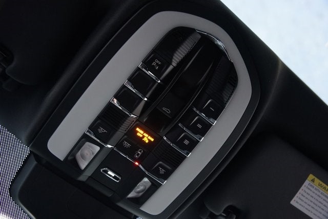 2014 Porsche Cayenne Diesel Platinum Edition