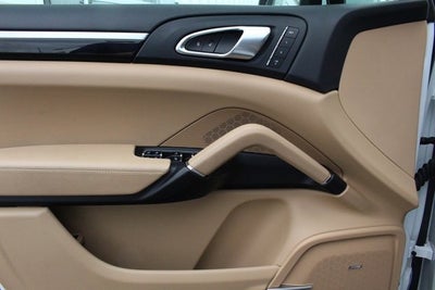 2014 Porsche Cayenne Diesel Platinum Edition