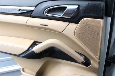 2014 Porsche Cayenne Diesel Platinum Edition