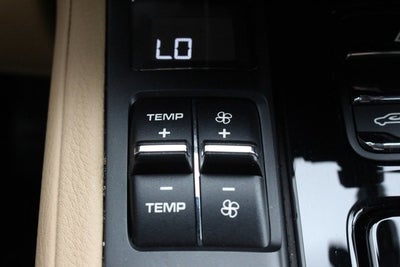 2014 Porsche Cayenne Diesel Platinum Edition