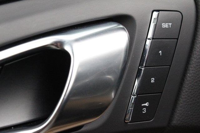 2014 Porsche Cayenne Diesel Platinum Edition