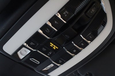 2014 Porsche Cayenne Diesel Platinum Edition