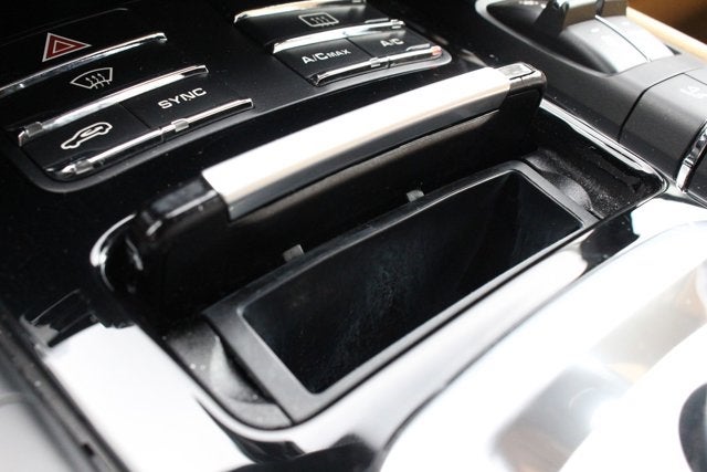 2014 Porsche Cayenne Diesel Platinum Edition