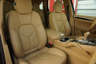 2014 Porsche Cayenne Diesel Platinum Edition