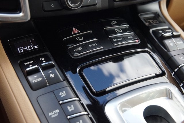 2014 Porsche Cayenne Diesel Platinum Edition