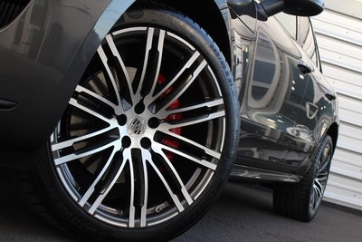 2015 Porsche Macan Turbo