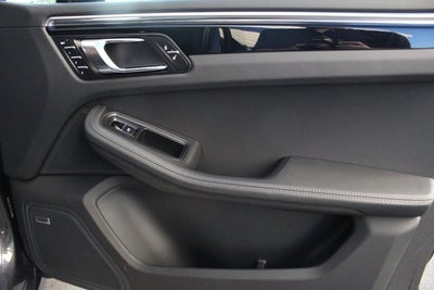 2015 Porsche Macan Turbo