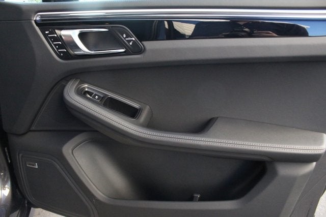 2015 Porsche Macan Turbo