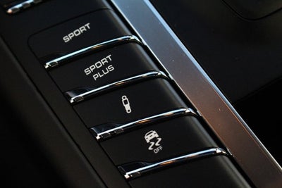 2015 Porsche Macan Turbo