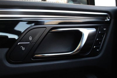 2015 Porsche Macan Turbo