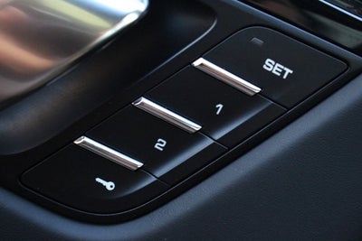 2015 Porsche Macan Turbo