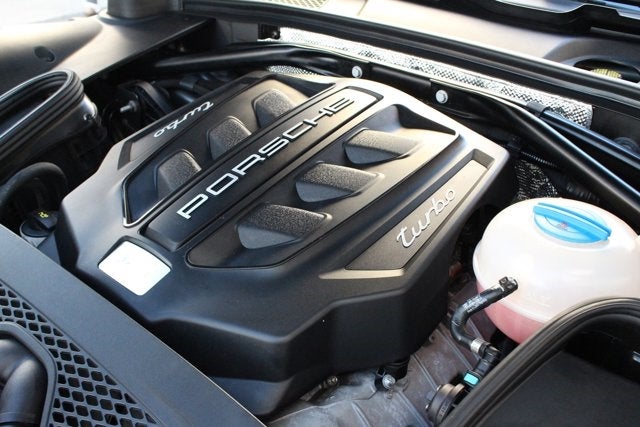2015 Porsche Macan Turbo