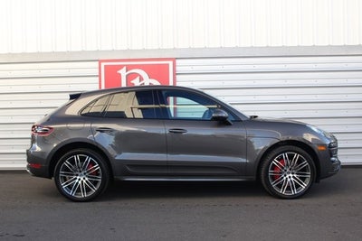 2015 Porsche Macan Turbo