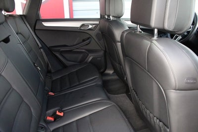 2015 Porsche Macan Turbo