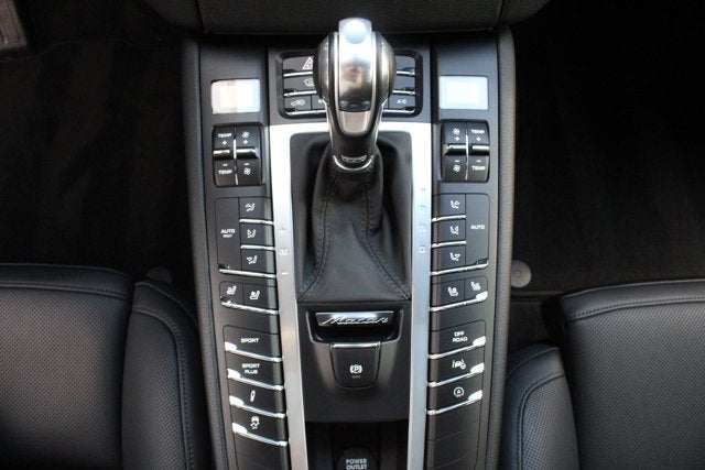 2015 Porsche Macan Turbo