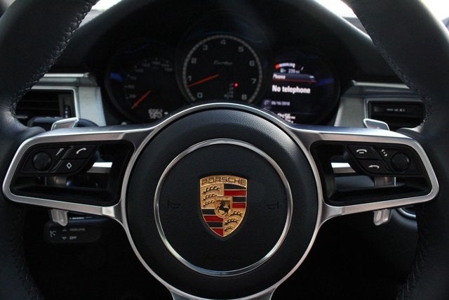 2015 Porsche Macan Turbo