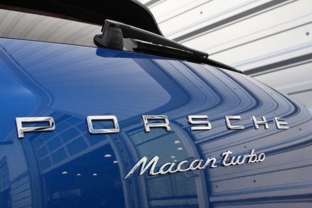 2015 Porsche Macan Turbo
