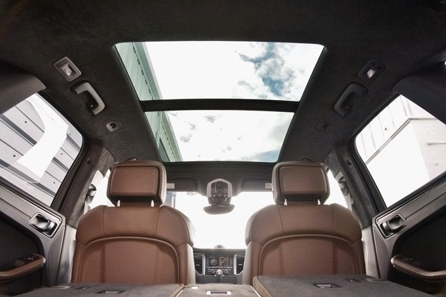 2015 Porsche Macan Turbo