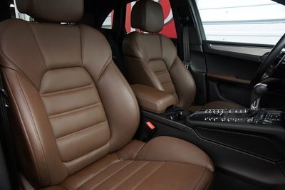 2015 Porsche Macan Turbo