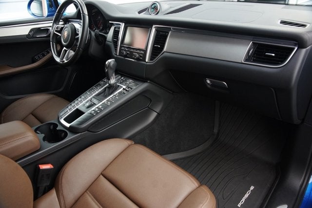 2015 Porsche Macan Turbo