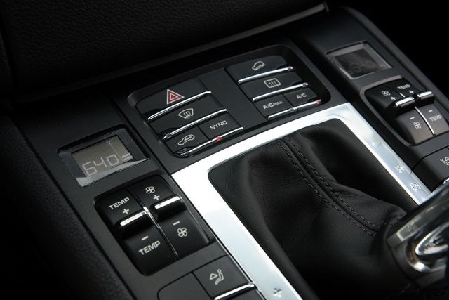 2015 Porsche Macan Turbo